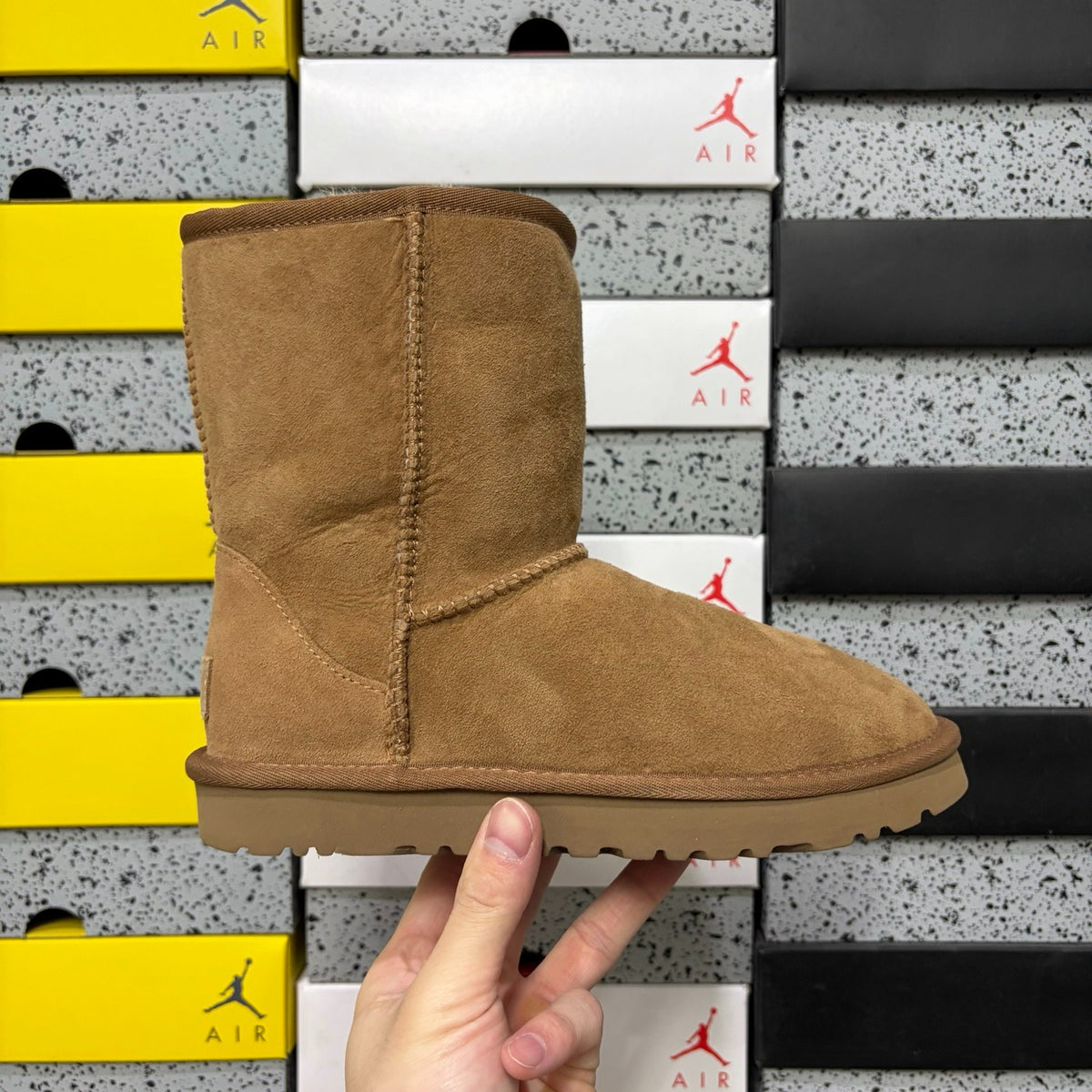 UGG Classic Mini