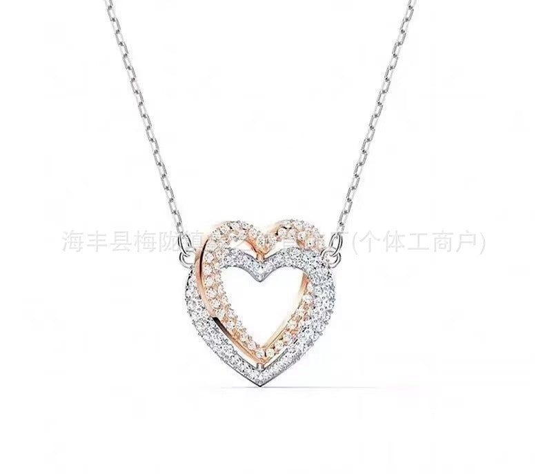 Collar Cisne Clásico Elegante
