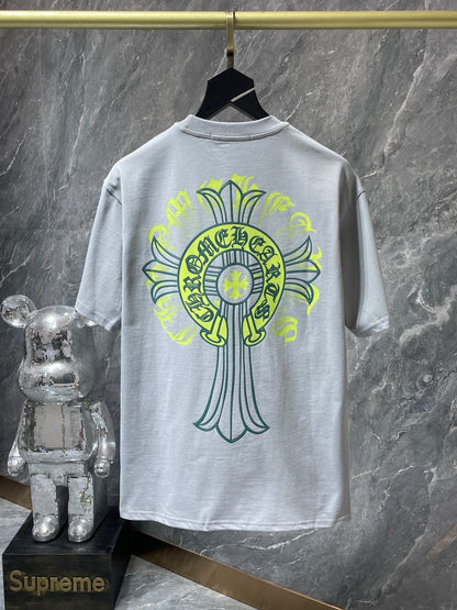 Camiseta Unisex Cruz Sánscrito Parche Metal Luminiscente