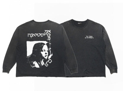 Camiseta Melancólica con Estampado de Retrato Ilustrado