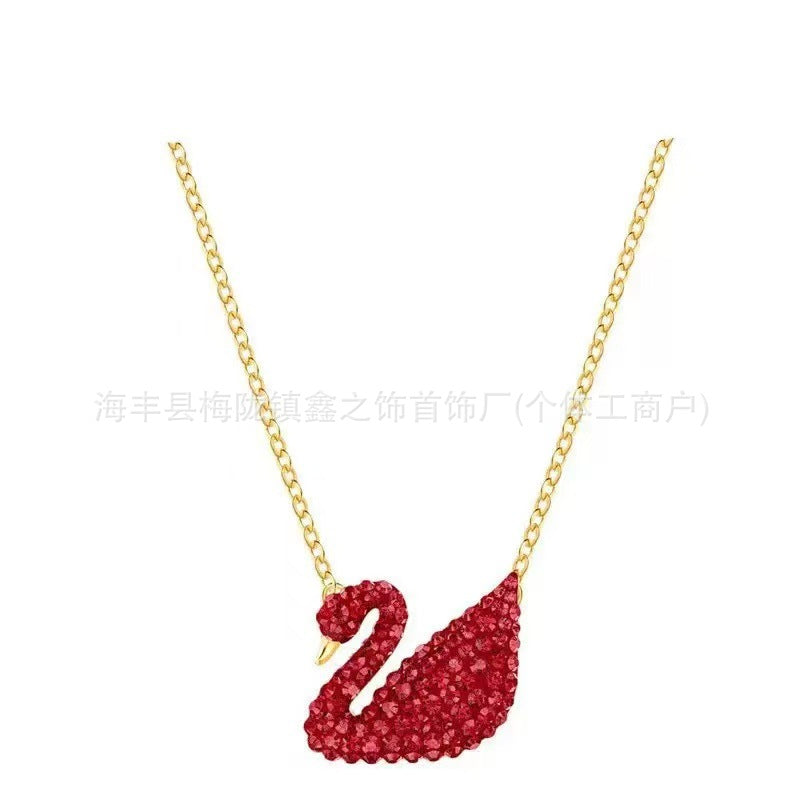 Collar Cisne Clásico Elegante