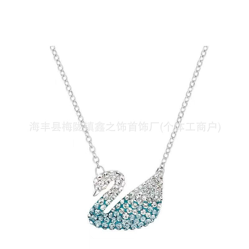 Collar Cisne Clásico Elegante