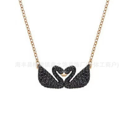 Collar Cisne Clásico Elegante