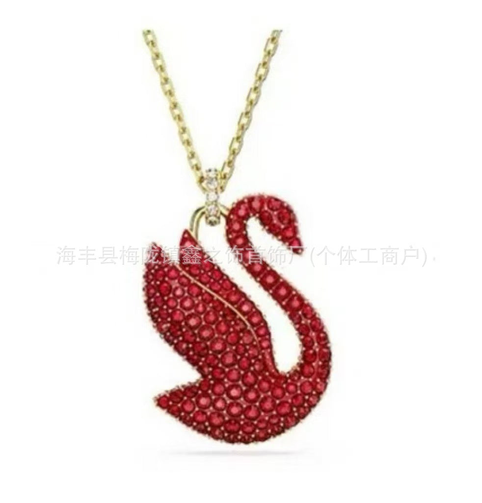 Collar Cisne Clásico Elegante