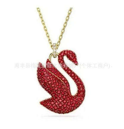 Collar Cisne Clásico Elegante