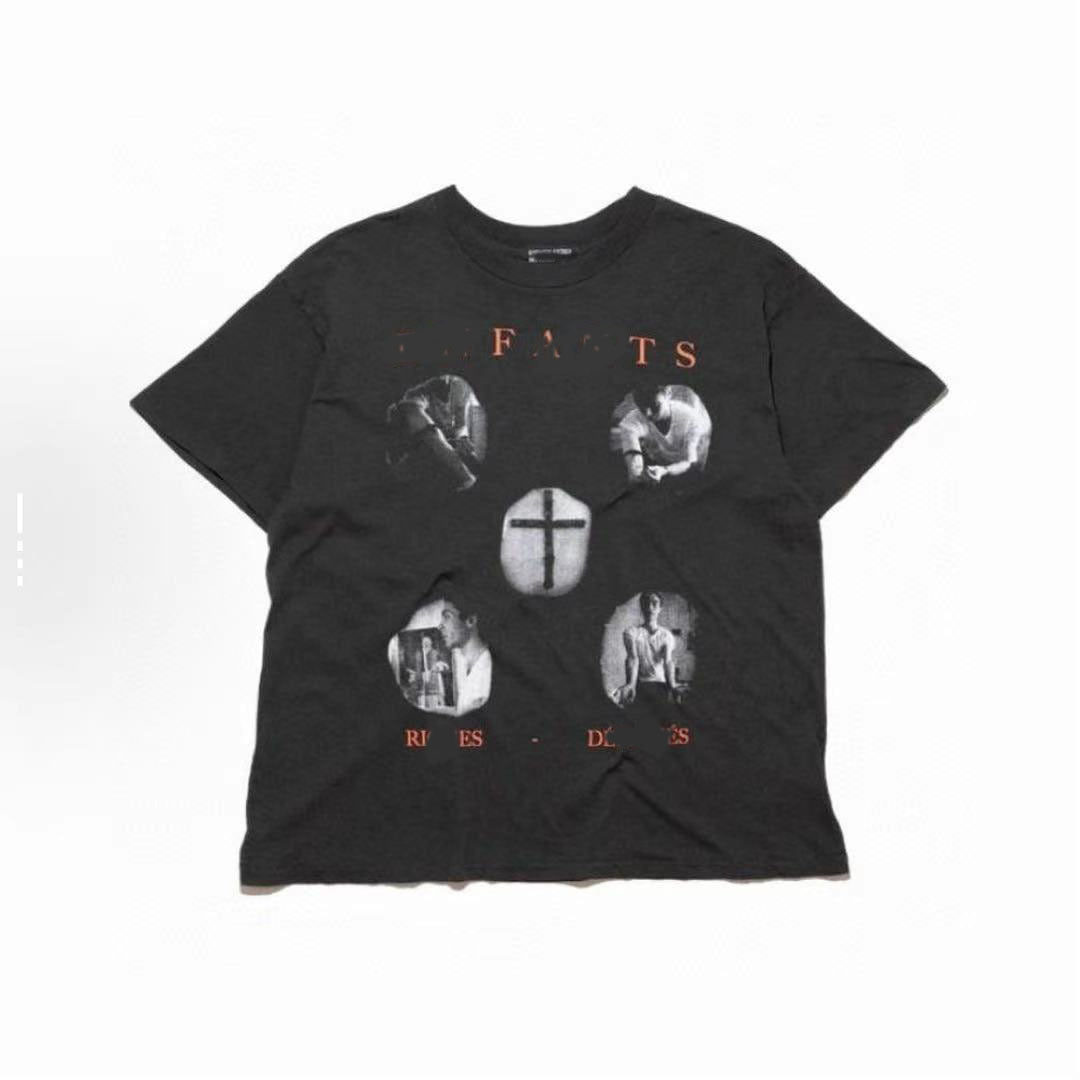 Camiseta Melancólica con Estampado de Retrato Ilustrado