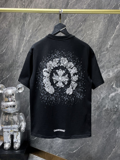 Camiseta Unisex Cruz Sánscrito Parche Metal Luminiscente