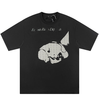 Camiseta Melancólica con Estampado de Retrato Ilustrado