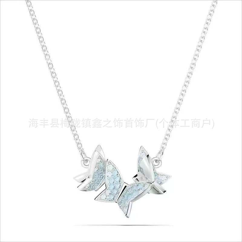 Collar Cisne Clásico Elegante