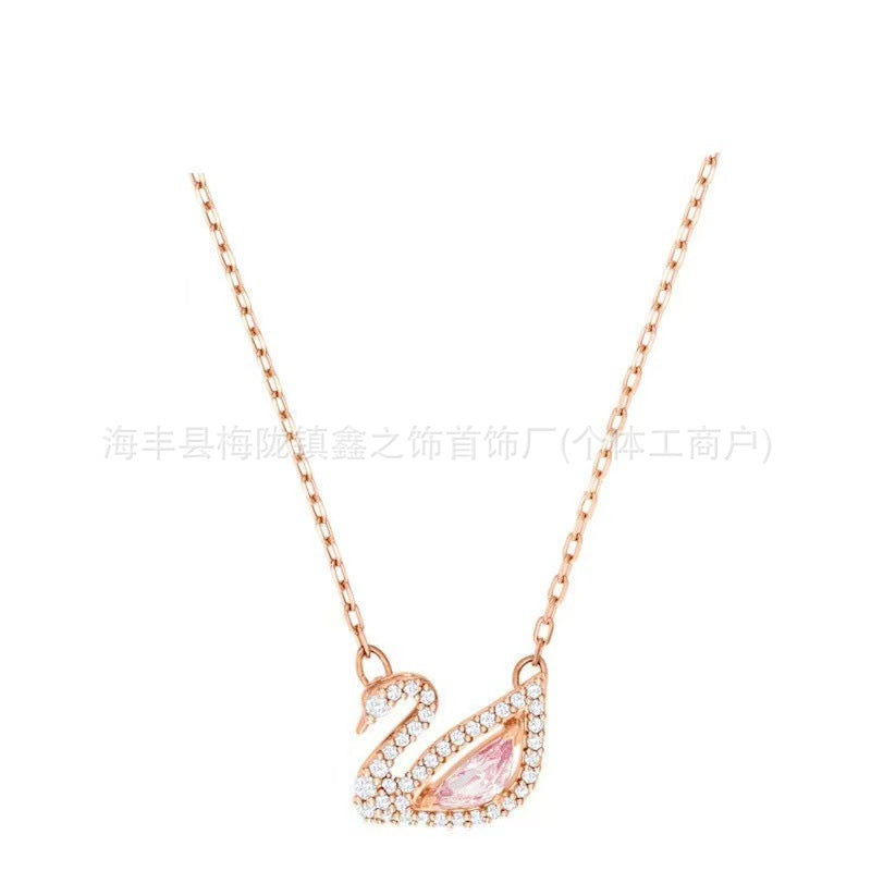 Collar Cisne Clásico Elegante