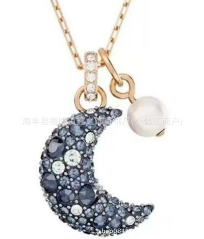Collar Cisne Clásico Elegante