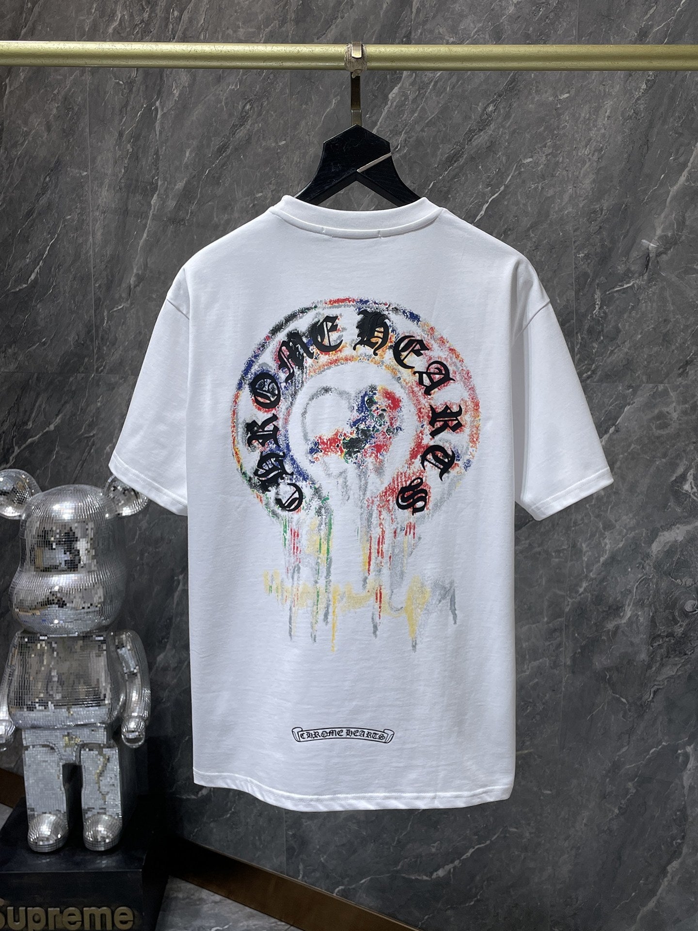 Camiseta Unisex Cruz Sánscrito Parche Metal Luminiscente