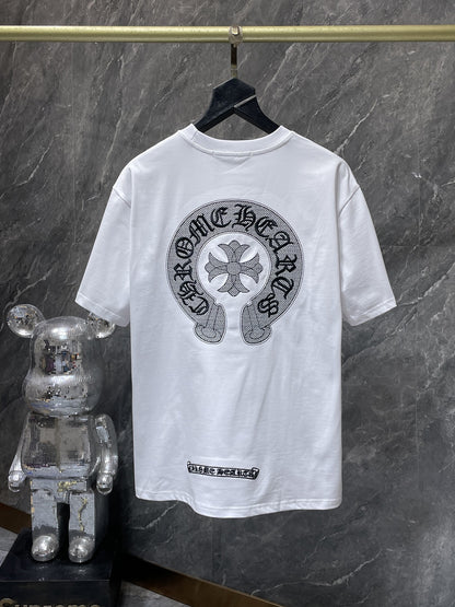 Camiseta Unisex Cruz Sánscrito Parche Metal Luminiscente