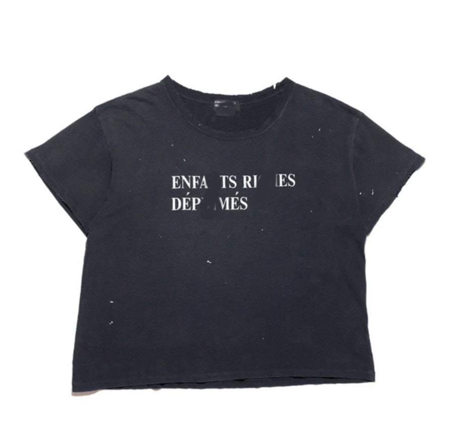 Camiseta Melancólica con Estampado de Retrato Ilustrado