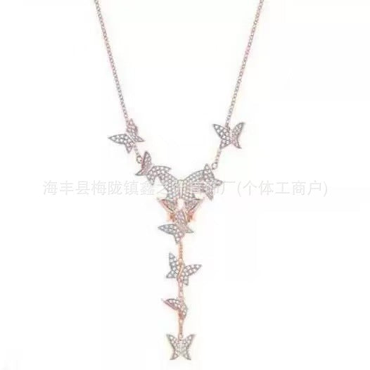 Collar Cisne Clásico Elegante
