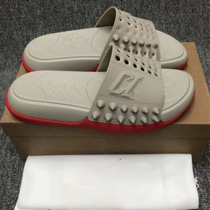 Chanclas de Hombre con Tachuelas y Letras Suela Roja