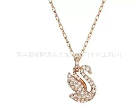 Collar Cisne Clásico Elegante