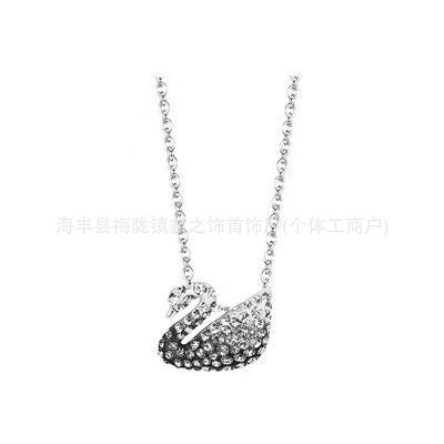 Collar Cisne Clásico Elegante