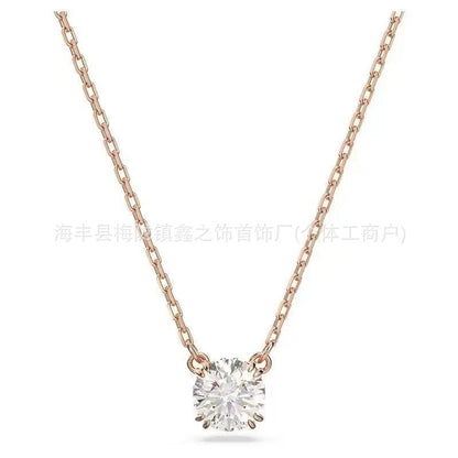 Collar Cisne Clásico Elegante