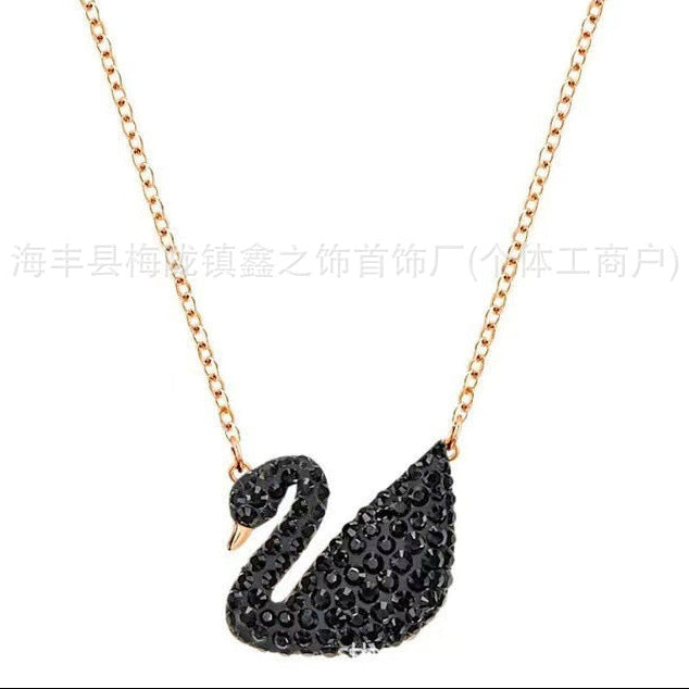 Collar Cisne Clásico Elegante
