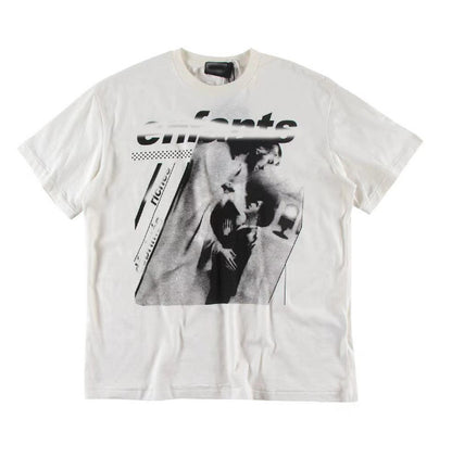 Camiseta Melancólica con Estampado de Retrato Ilustrado