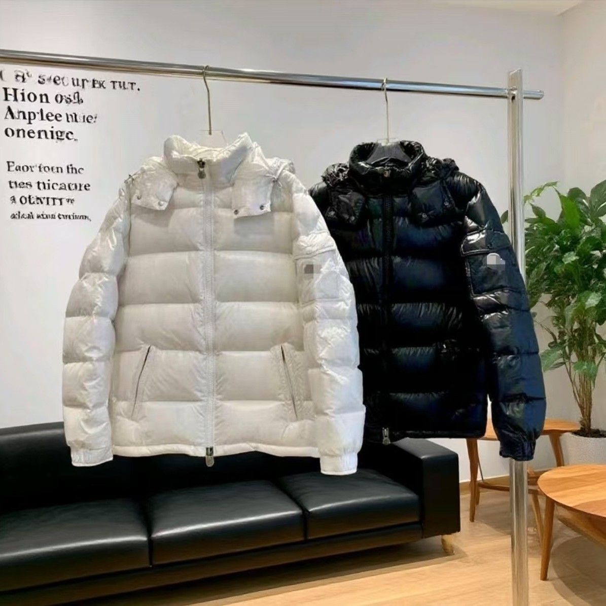 Chaqueta de Plumas Brillante con Capucha