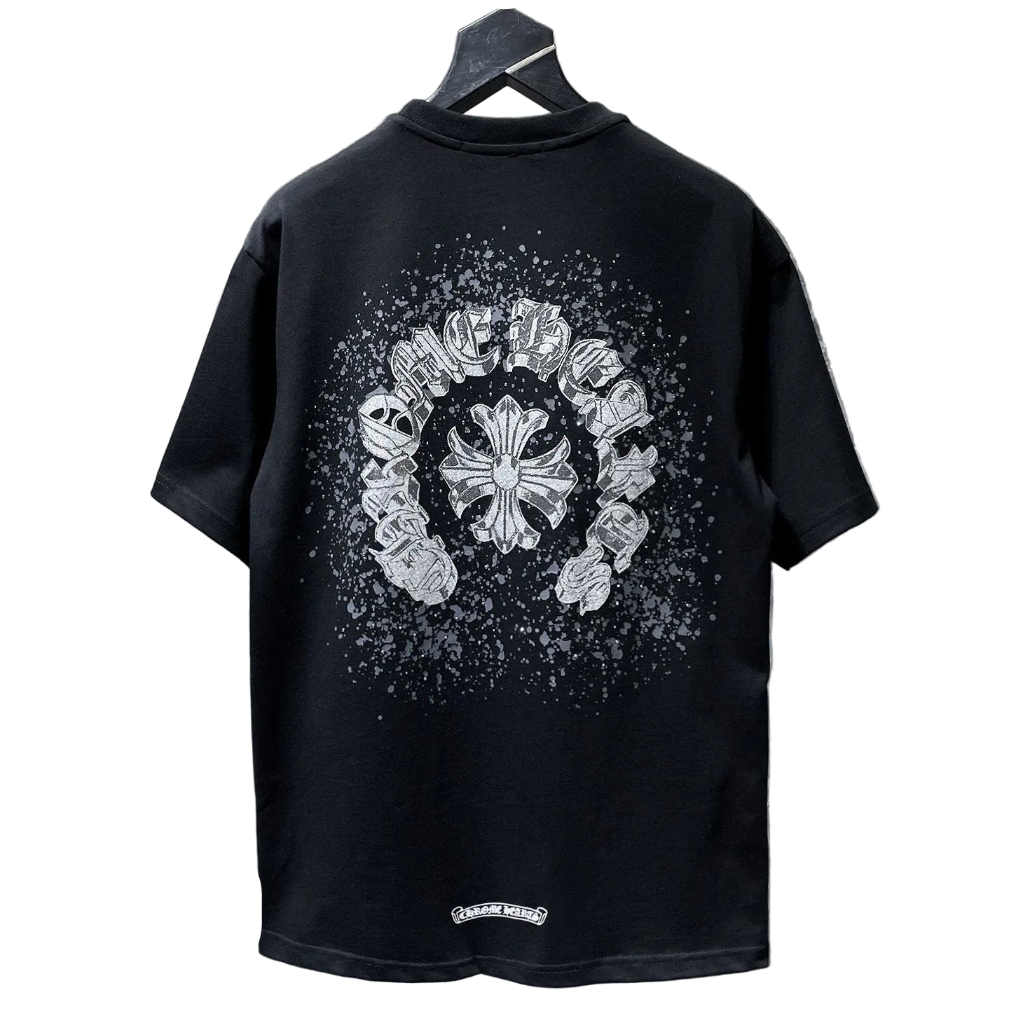 Camiseta Unisex Cruz Sánscrito Parche Metal Luminiscente