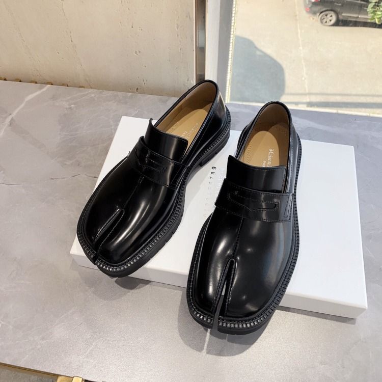 Mocasines Tabi Plataforma Cuero
