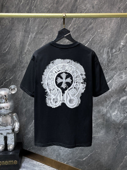 Camiseta Unisex Cruz Sánscrito Parche Metal Luminiscente