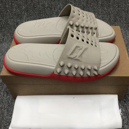 Chanclas de Hombre con Tachuelas y Letras Suela Roja