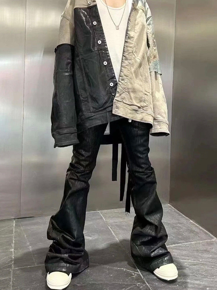 Pantalones Vaqueros Acampanados de Mezclilla Oscura con Revestimiento de Cera