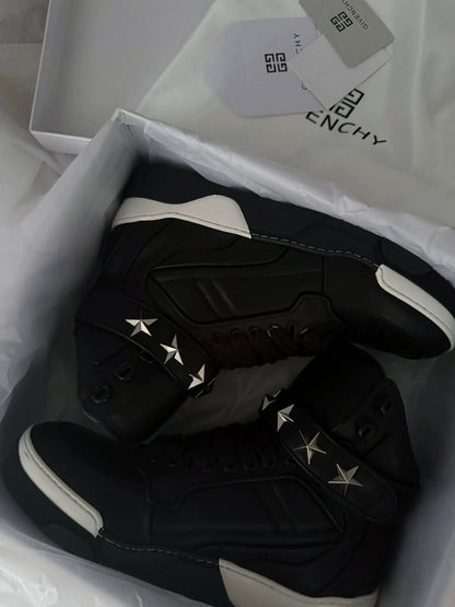 Givenchy Tyson