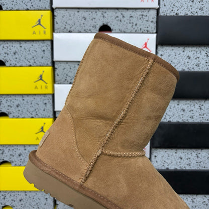 UGG Classic Mini