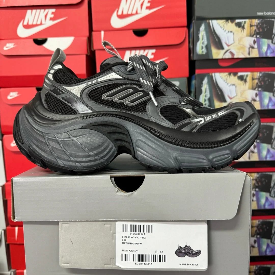 Balenciaga 6XL