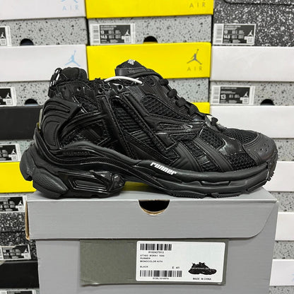 Balenciaga Runner