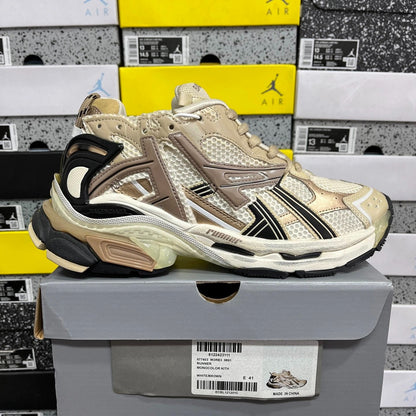 Balenciaga Runner