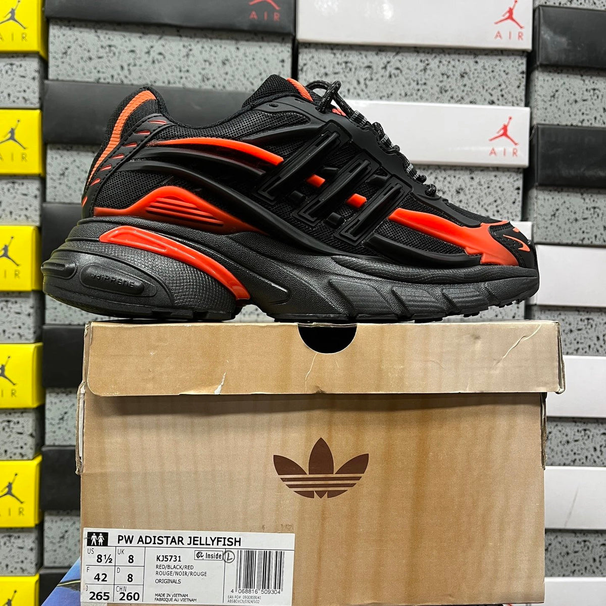 Adidas Pharrell x Jellyfish