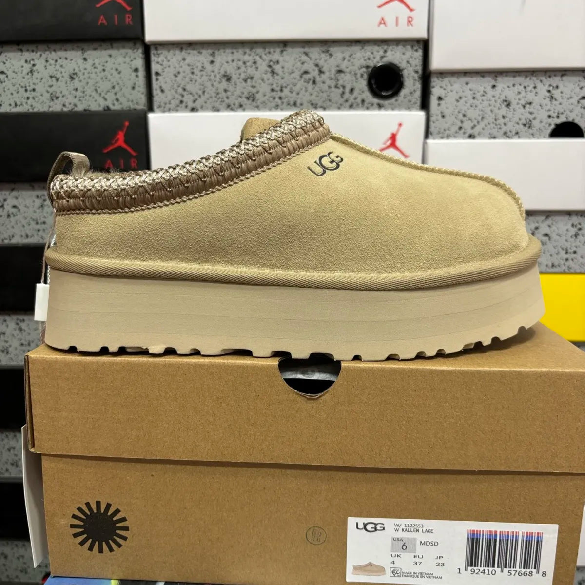 UGG Tazz