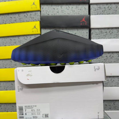 Nike Mind 001