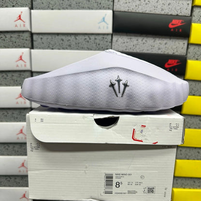 Nike Mind 001