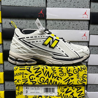 New Balance 1906