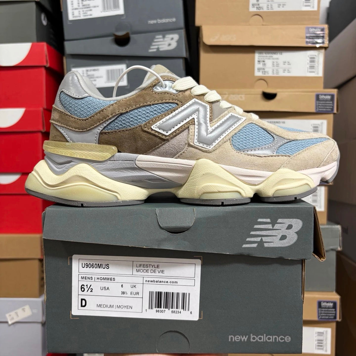 New Balance 9060