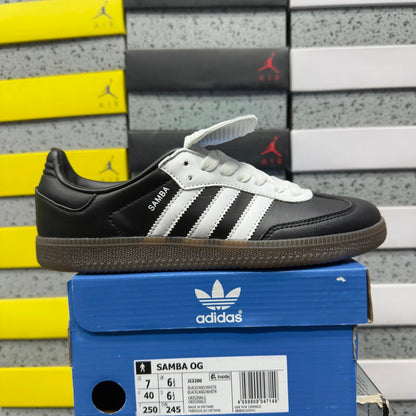 Adidas Samba