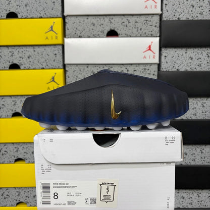 Nike Mind 001