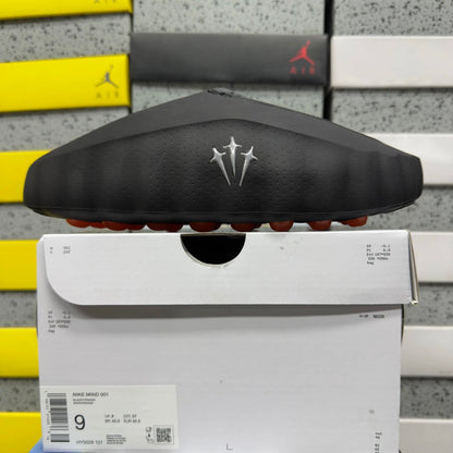 Nike Mind 001