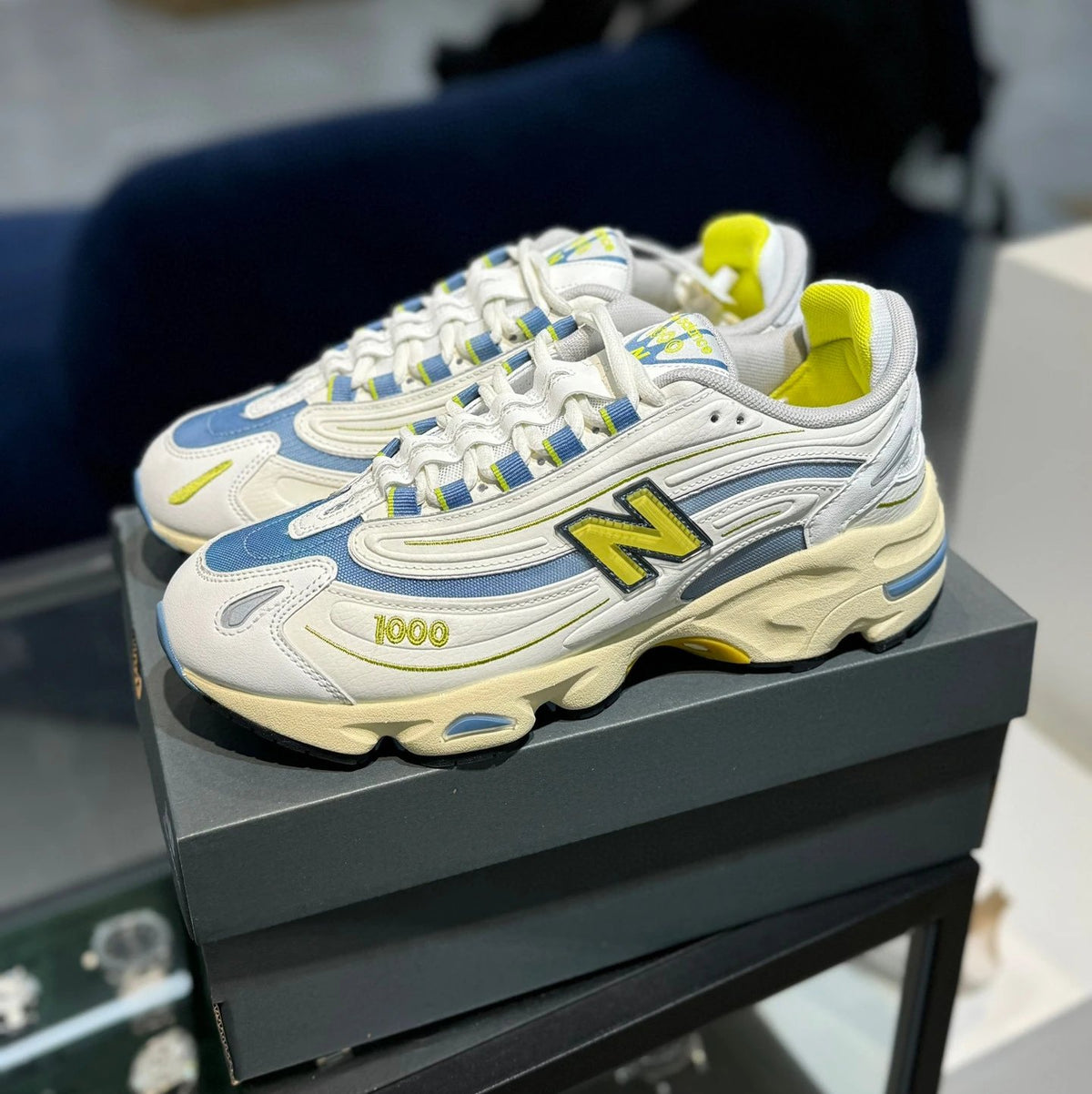 New Balance 1000